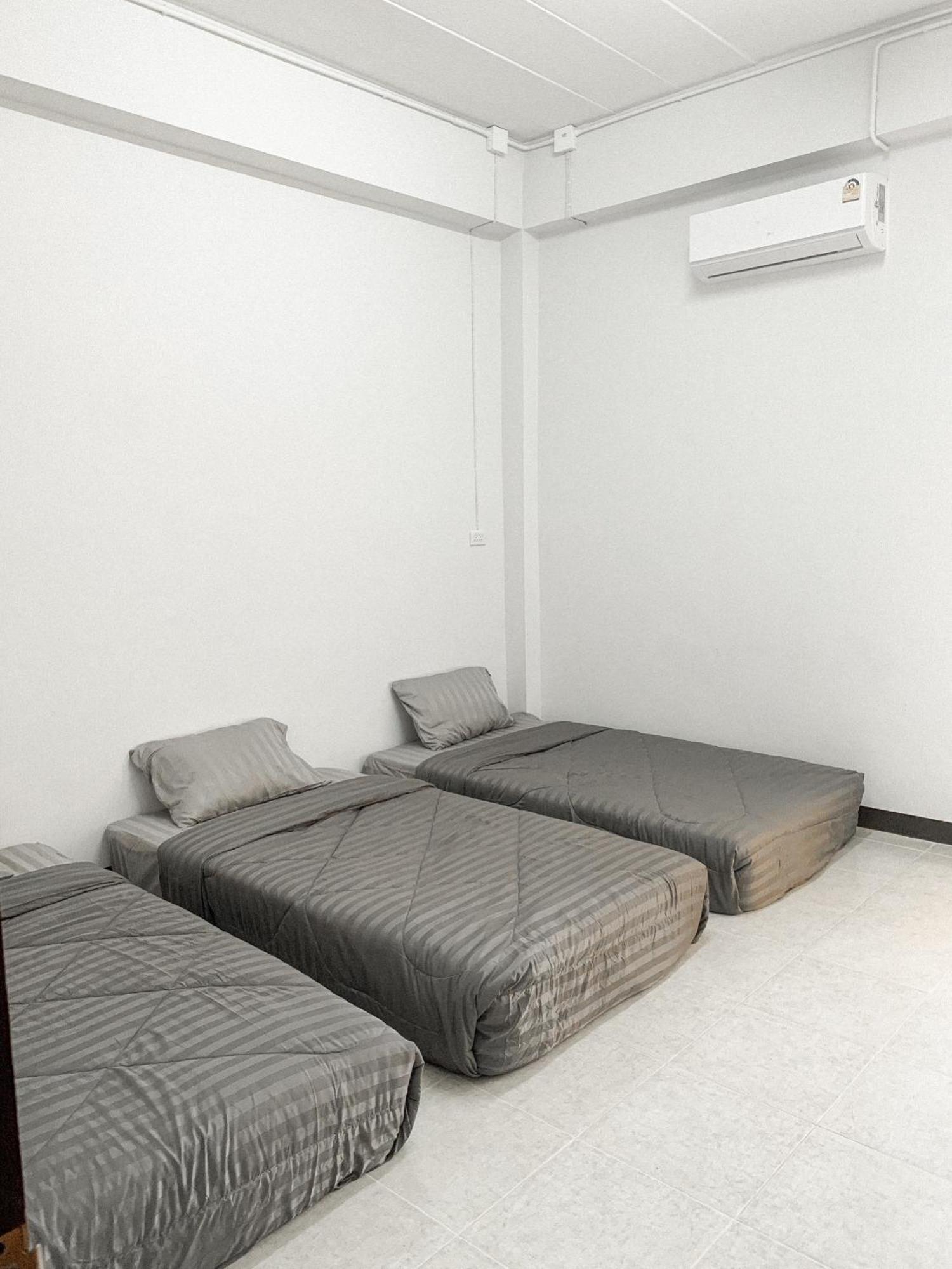 The Savannah Hostel Пай Екстериор снимка