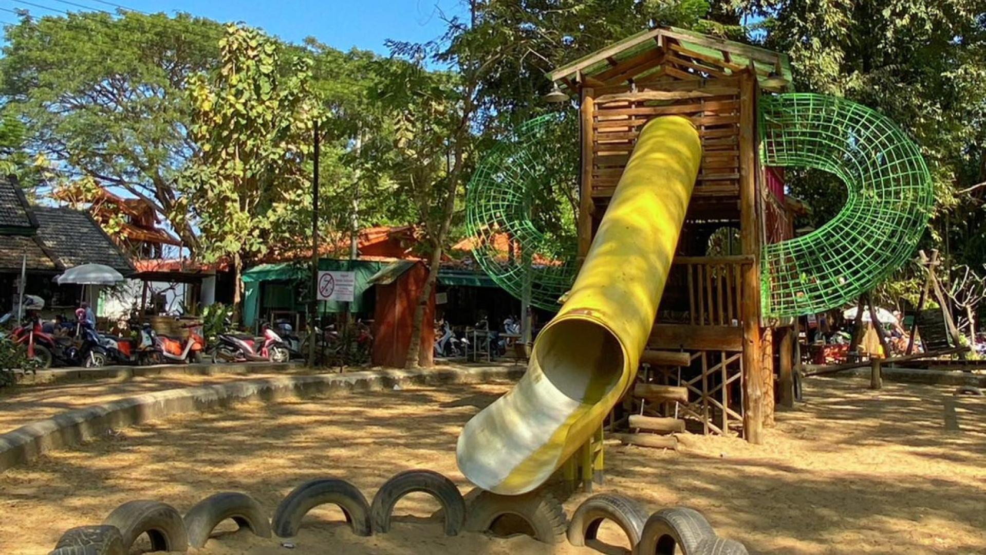 The Savannah Hostel Пай Екстериор снимка
